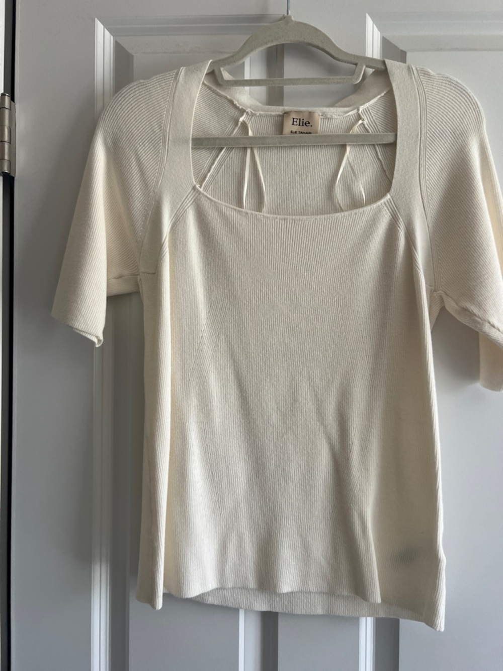 Elie Tahari Cream Short Sleeve Square Neck Knit Top with Back Tie